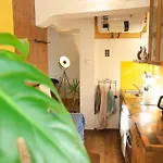 Amazing Apartment Right Next To The Old Town